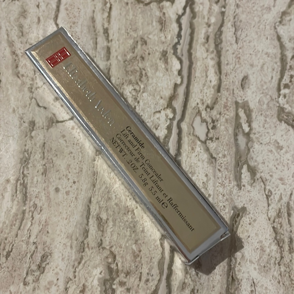 Elizabeth Arden - Ceramide Lift and Firm Concealer